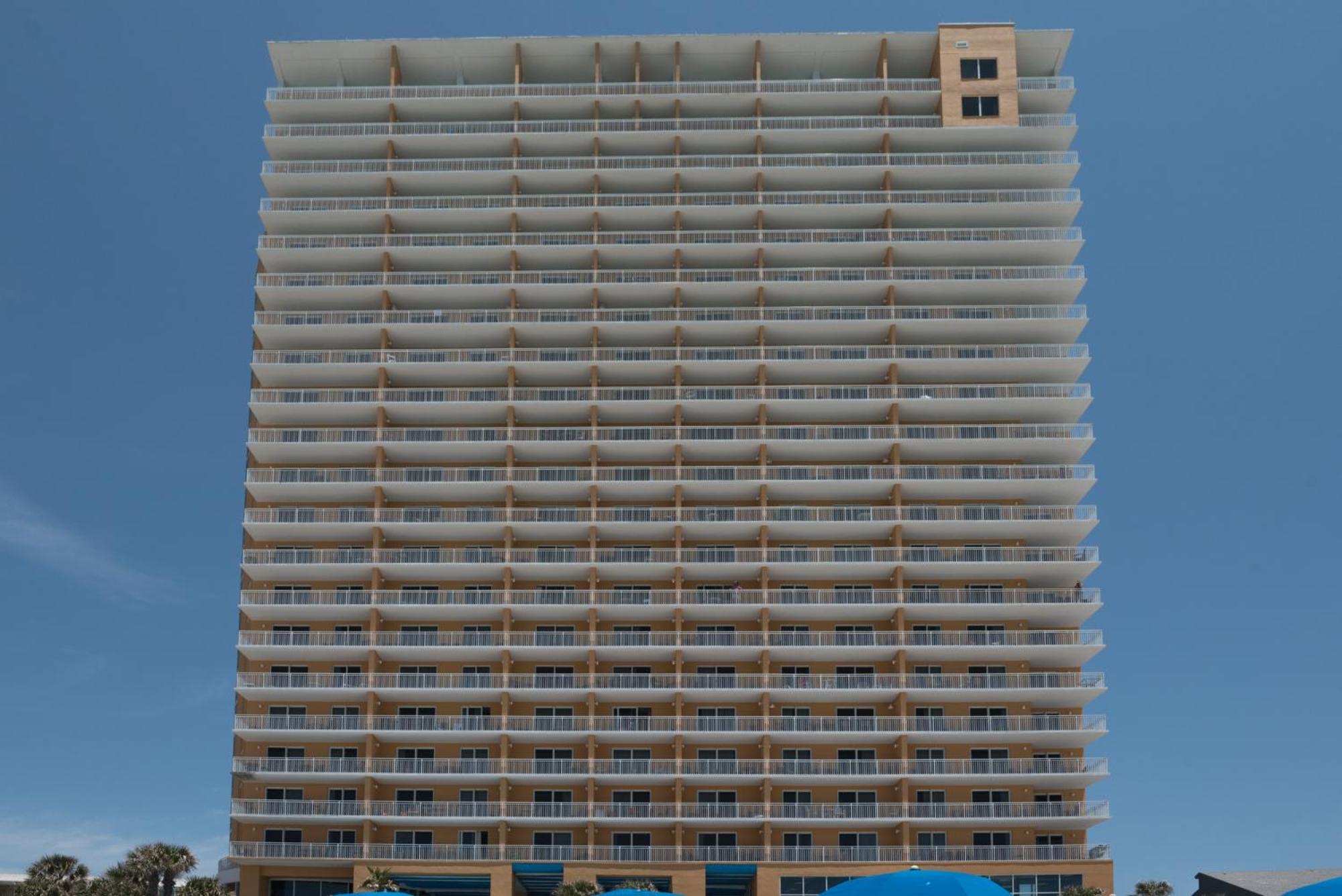 Gulf Front! 2 Bedroom 2 Ba! 11Th Floor Condo + Condo Amenities! Panama City Beach Exteriör bild